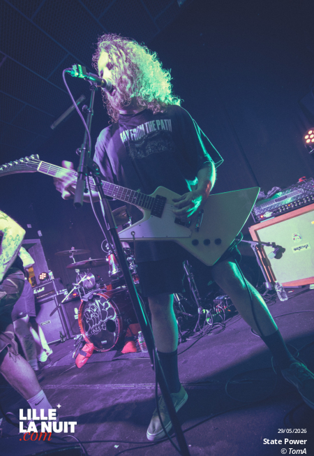 November + State Power + Grove Street à La Bulle Café en live - photo n°6
