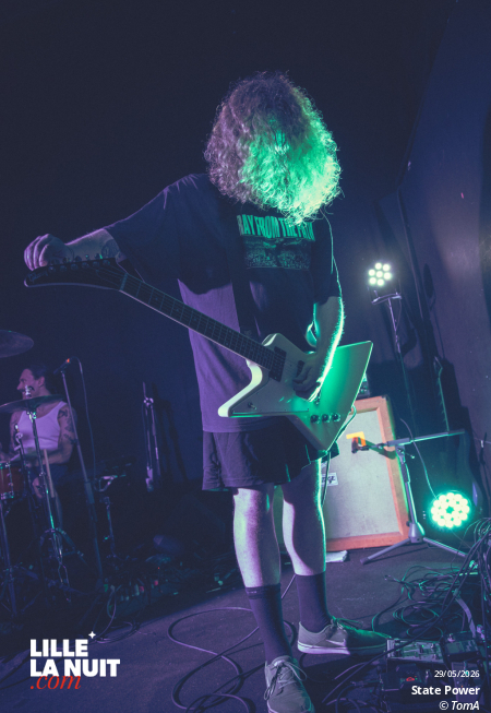 November + State Power + Grove Street à La Bulle Café en live - photo n°7