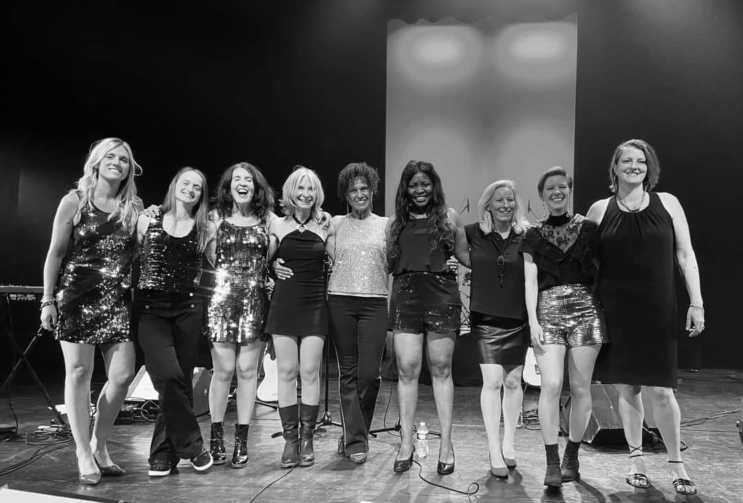 Les Atomic Ladies