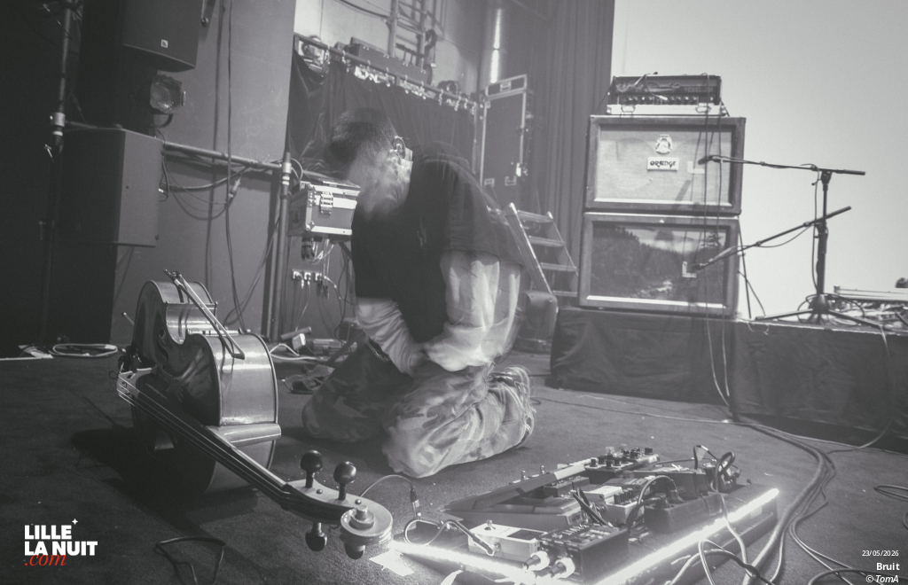 Bruit ≤ + It It Anita au Grand Mix en live - photo n°17