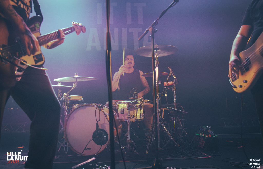Bruit ≤ + It It Anita au Grand Mix en live - photo n°19