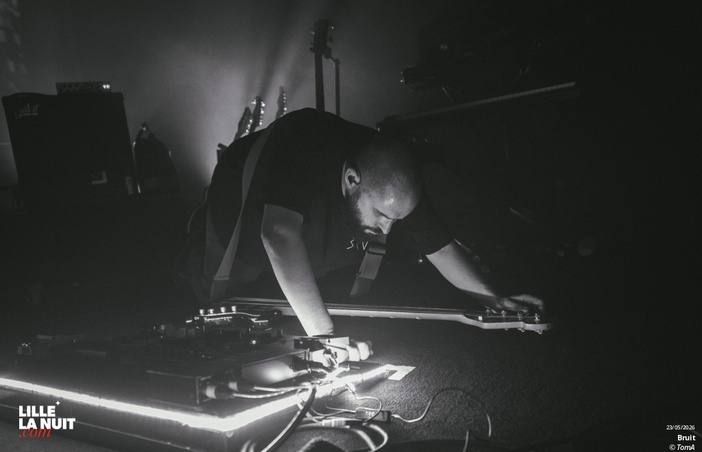Bruit ≤ + It It Anita au Grand Mix en live - photo n°5