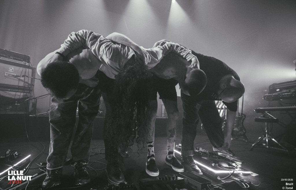 Bruit ≤ + It It Anita au Grand Mix en live - photo n°3
