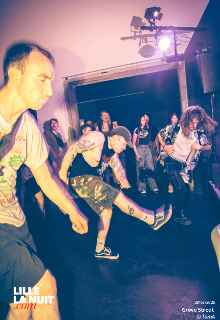 November + State Power + Grove Street à La Bulle Café en live - photo n°6
