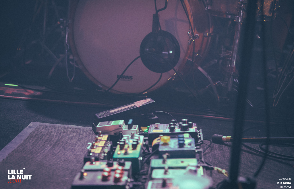 Bruit ≤ + It It Anita au Grand Mix en live - photo n°9