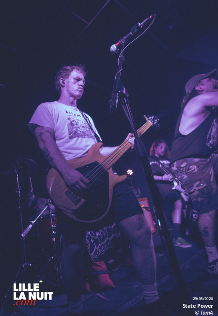 November + State Power + Grove Street à La Bulle Café en live - photo n°21