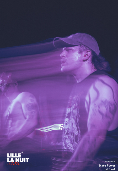 November + State Power + Grove Street à La Bulle Café en live - photo n°13