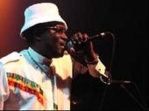 Rod Taylor + Bob Wasa  avec Le Positive Roots Band