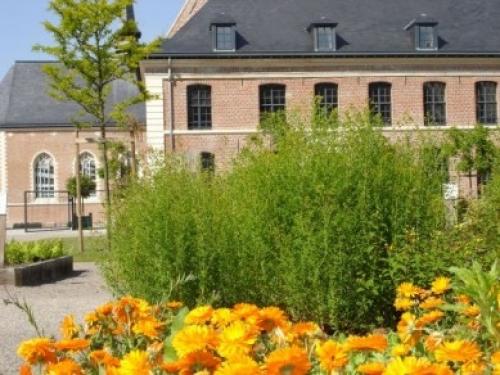 M’Dame Angèle – Festival Entre Cour et Jardin