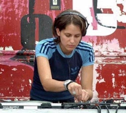 DJ Chloé