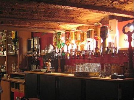 La Petite Cave (Ex Pierre Levée)
