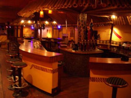 Colony’s Bar (Le)