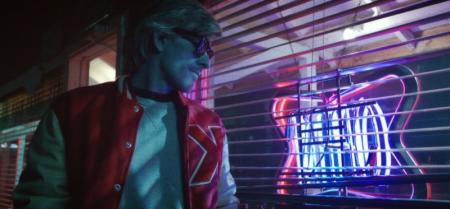 « Odd Look », le nouveau clip de Kavinsky