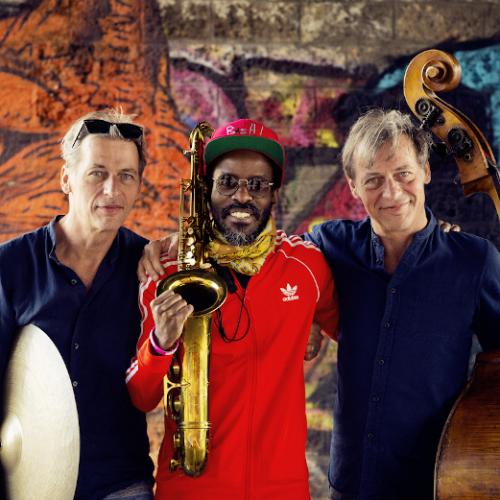 M.O.M + Black Pantone – Festival Jazz en Nord