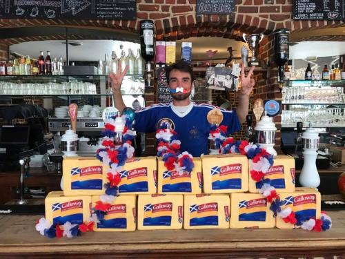 Soutenir les Bleus à l’Ilot Bar : grand écran, goodies, cadeaux…