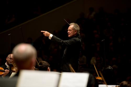 Orchestre National de Lille avec Tedi PAPAVRAMI