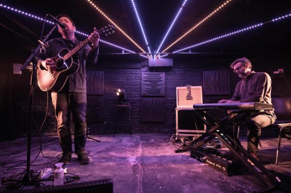 H-Burns en duo pour la Sunset Party à la Cave aux Poètes