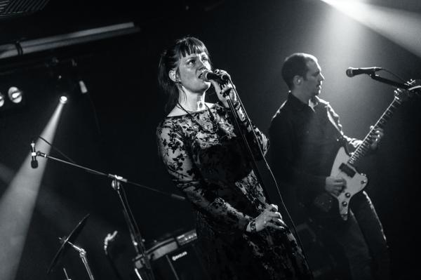 Between Monsters and Shadows à la Brat Cave : Nightfall District + Kill The Hollow + Sweet Monsters