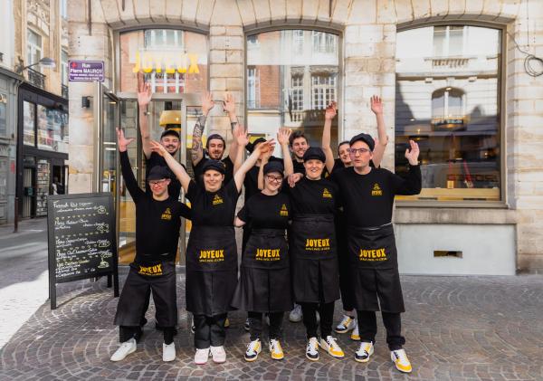 Café Joyeux à Lille : un nouveau lieu gourmand et solidaire