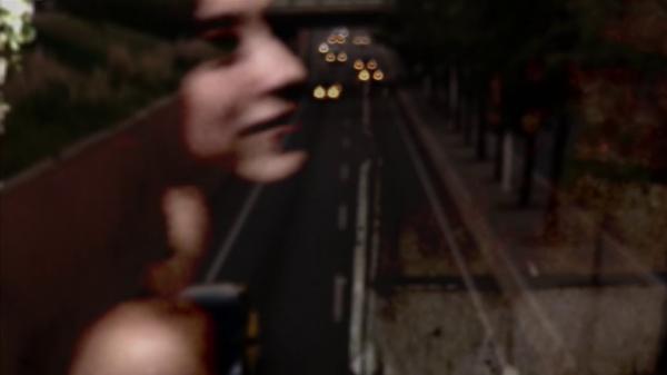 Bertaga revient avec le clip de « Ces villes »