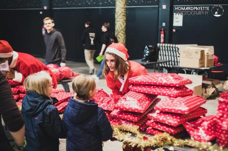 Le Père Noël est-il un Rocker ? remplit à nouveau sa hotte de jouets pour les enfants de la métropole lilloise