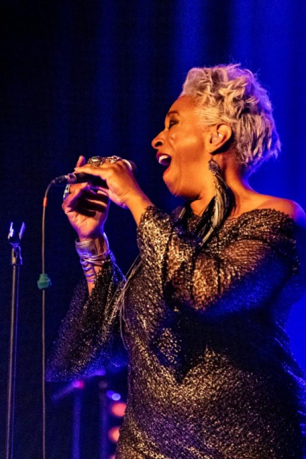 Shakura S&rsquo;Aida au Théâtre Charcot dans le cadre du festival Jazz en Nord