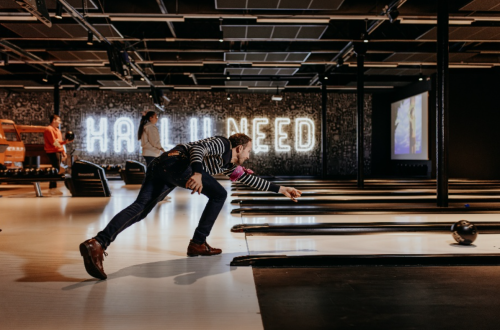Tournoi de bowling amateur chez Hall U Need